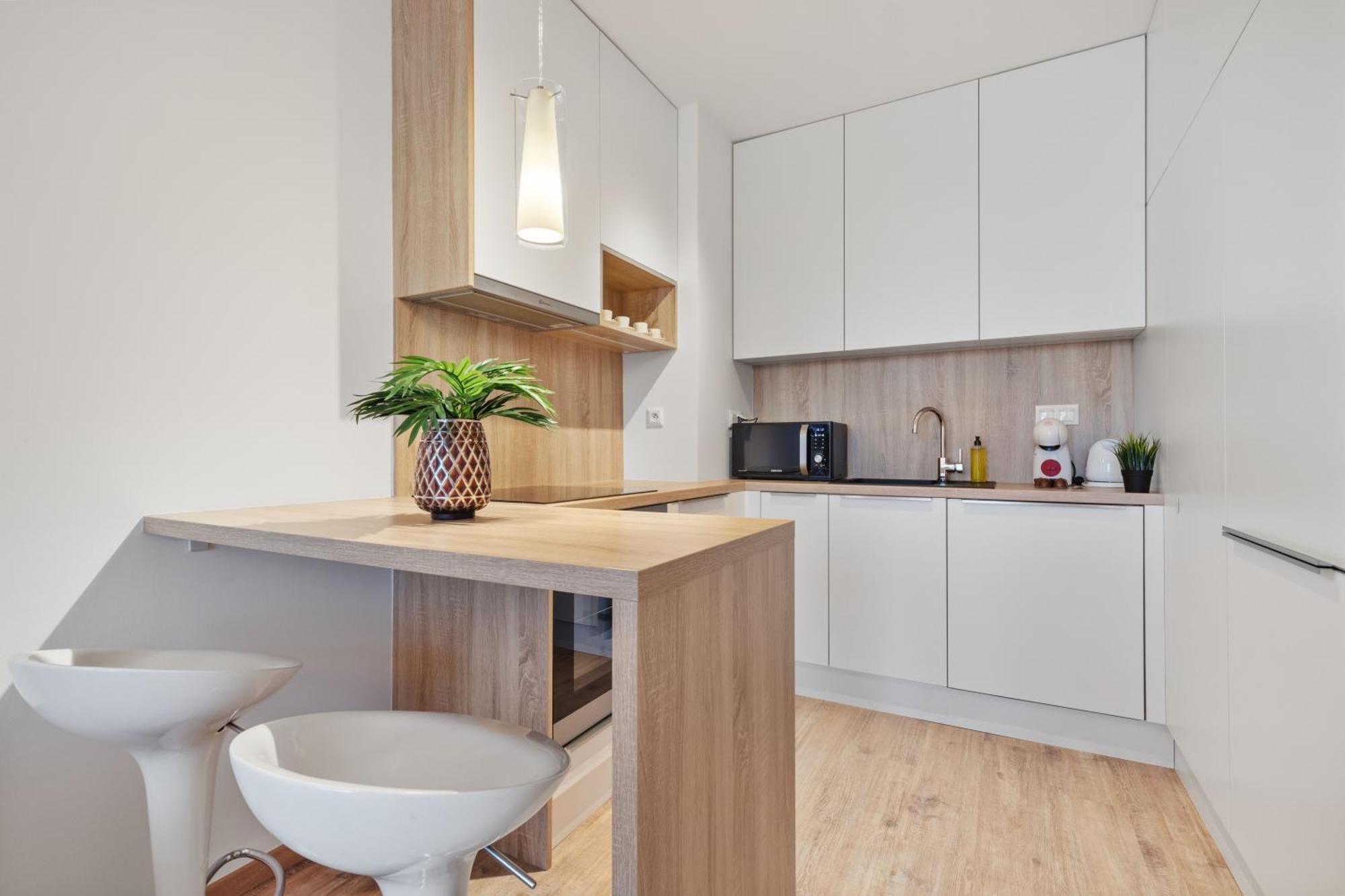 Lam Safari - Balcony - Ac - Free Parking Apartment Bratislava Exterior photo
